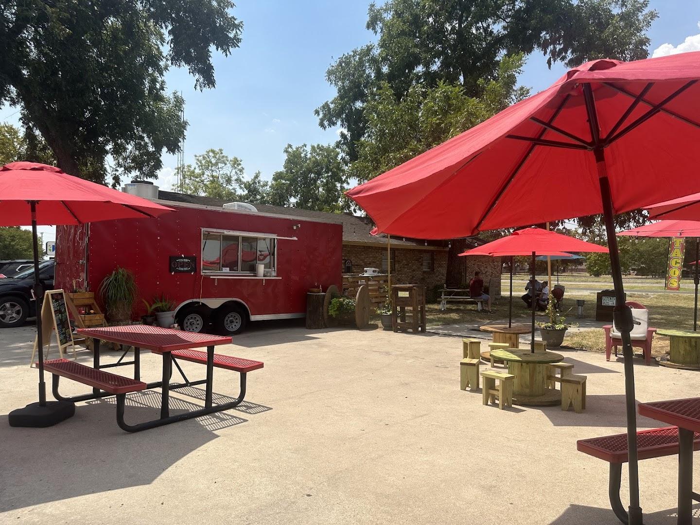 Mia's Pasta Food Truck
