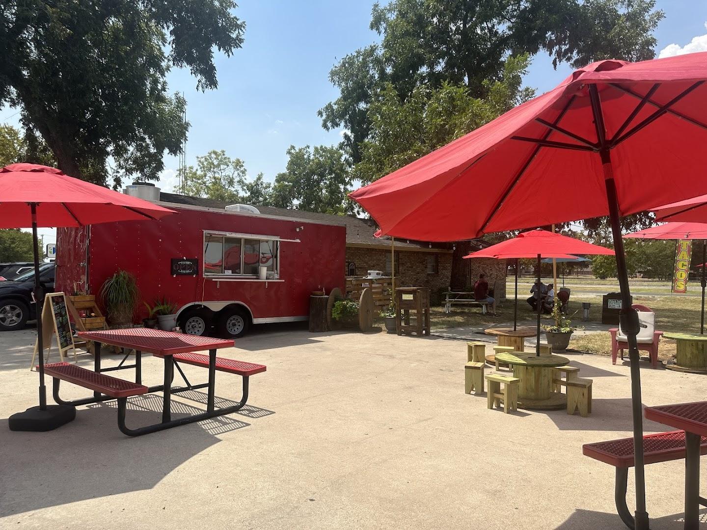 Mia's Pasta Food Truck