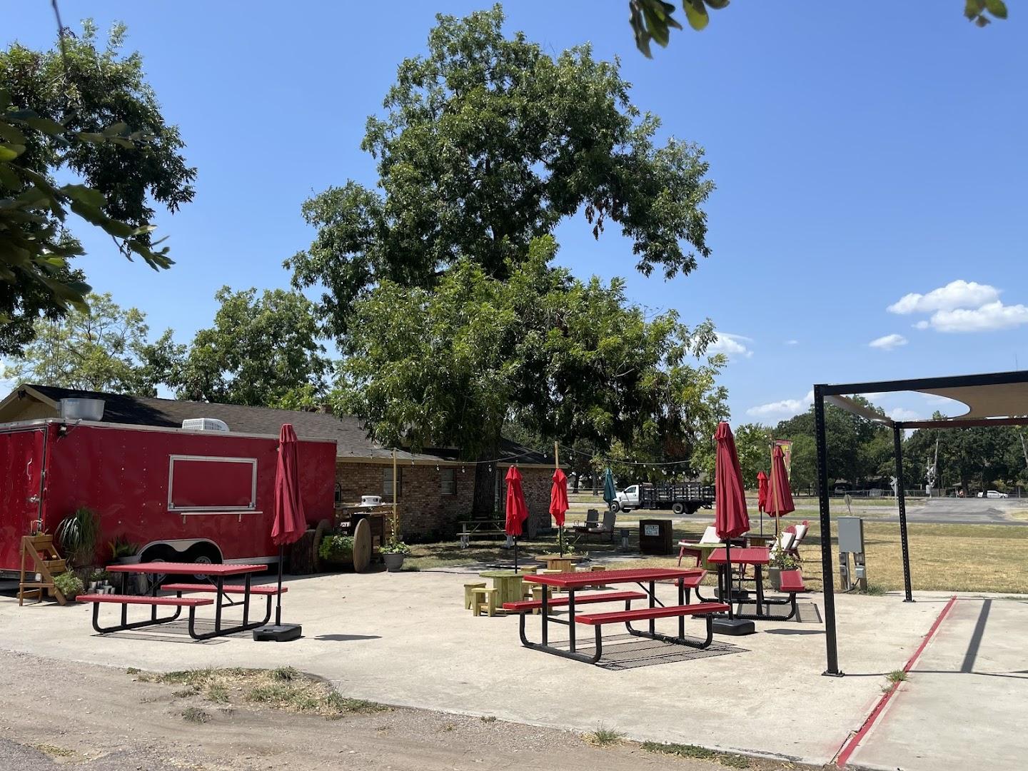 Mia's Pasta Food Truck